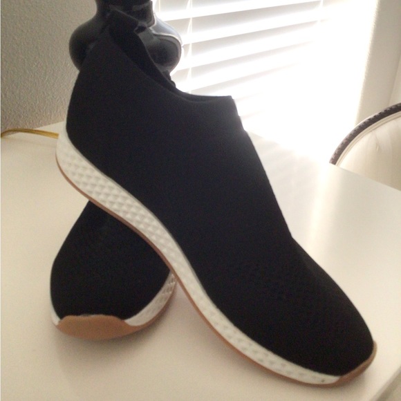 J Slides Shoes - NWT J Slides Black Knit Athletic Bootie